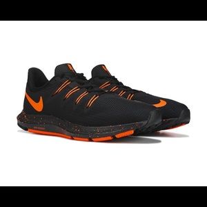 Brand new Nike Quest HV black/orange shoe